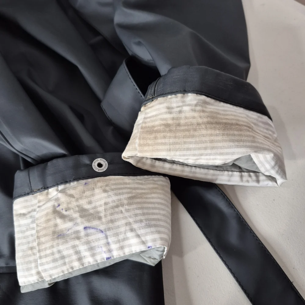 Helly Hansen Kirkwall Hooded Raincoat **Stains - Size L - Picture 14 of 16